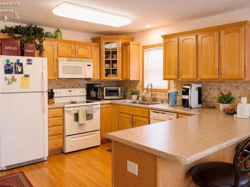 1541 N Anchor, Port Clinton, OH 43452 Photo 9