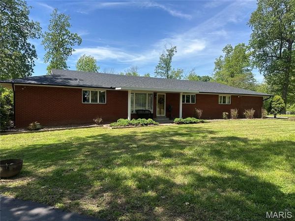 164 Geroid Court , Jackson, MO 63755