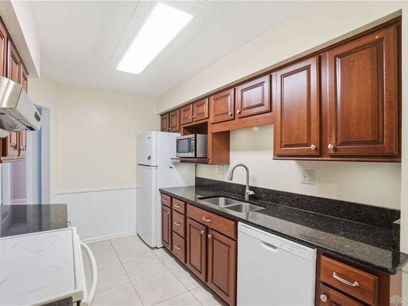 2 Nicholson Court, Washington Township, OH 45459 Photo 15