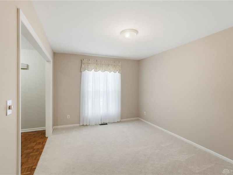 2 Nicholson Court, Washington Township, OH 45459 Photo 18