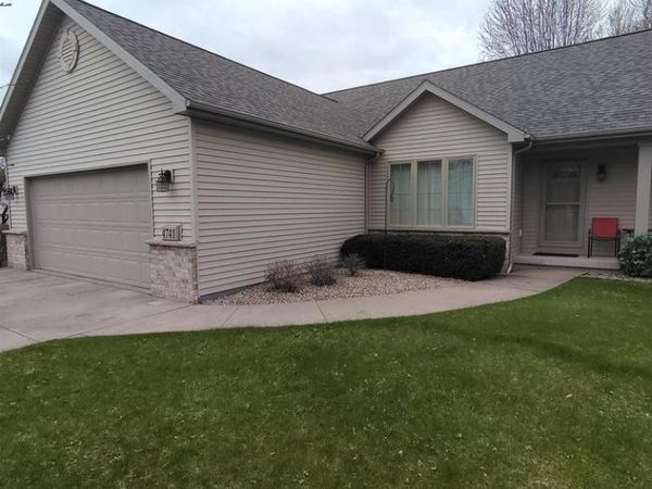 4741 WESTBROOK COURT, Appleton, WI 54914