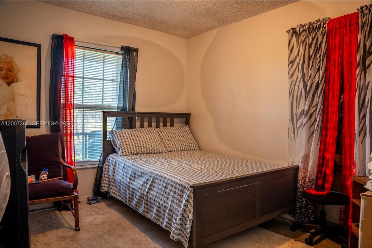 6924 Holly Creek Rd , Orlando, FL 32798 Photo