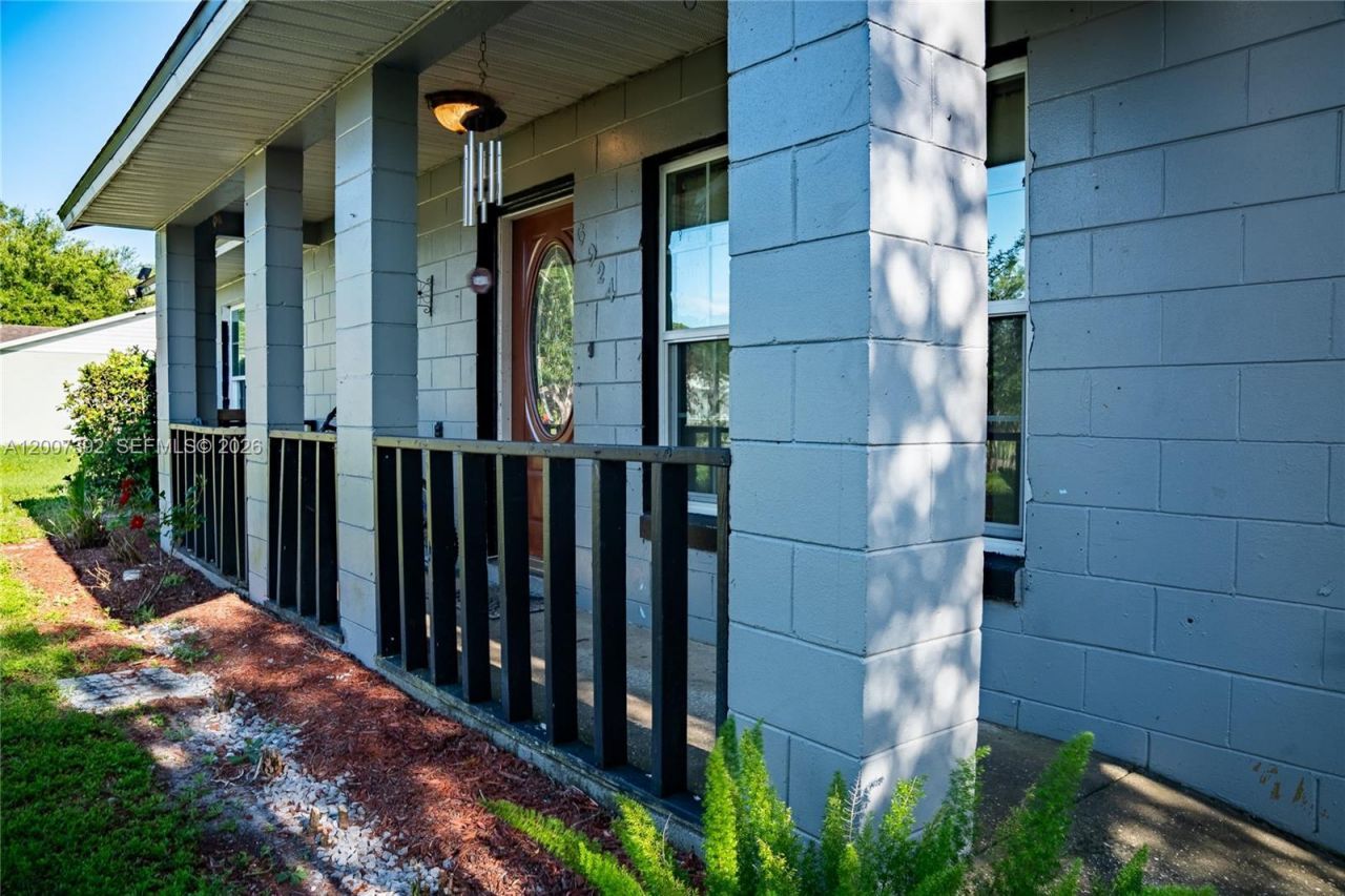 6924 Holly Creek Rd , Orlando, FL 32798 Photo