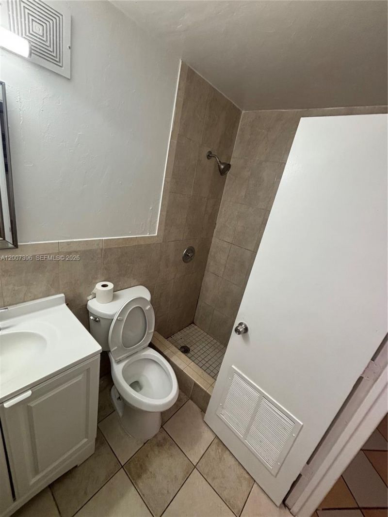 7841 Johnson St , Unit 123, Pembroke Pines, FL 33024 Photo