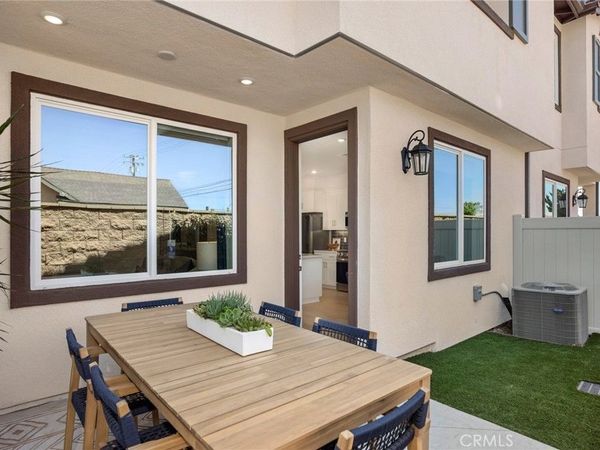 7005 Solara Way, Westminster, CA 92683