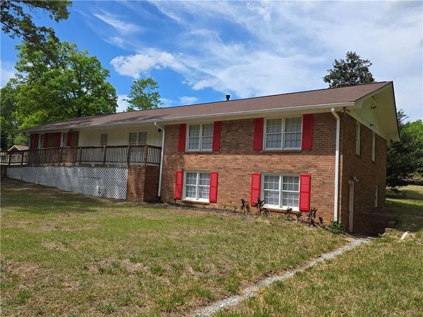 7016 Skyline Drive , Lithia Springs, GA 30122