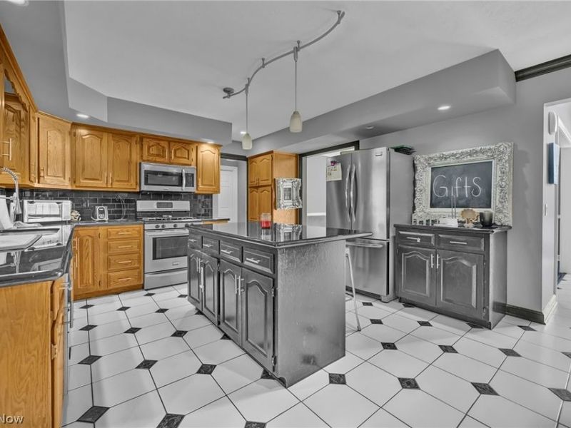 6172 Margate Avenue NW, Canton, OH 44718 Photo 20