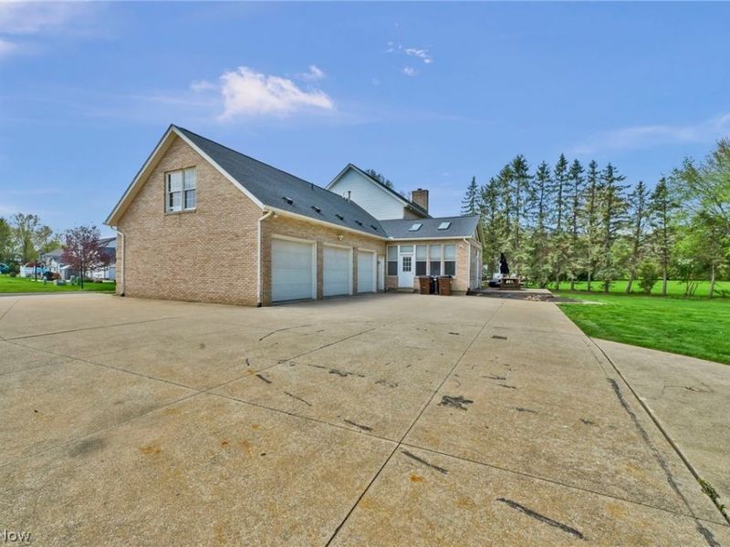 6172 Margate Avenue NW, Canton, OH 44718 Photo 4