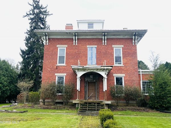 101 W Fairview Street , Upper Sandusky, OH 43351