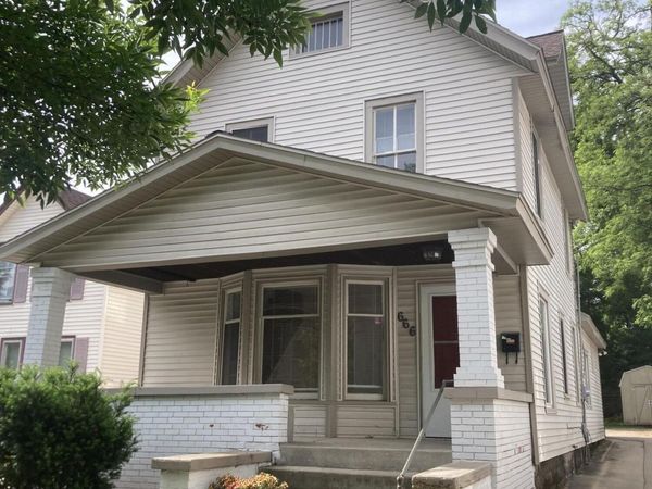 666 Lake Drive SE, Grand Rapids, MI 49506