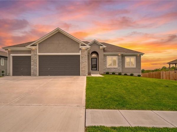 1017 Fox Trot Drive, Odessa, MO 64076