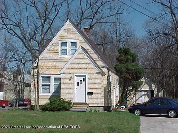 556 N Hagadorn Road, East Lansing, MI 48823