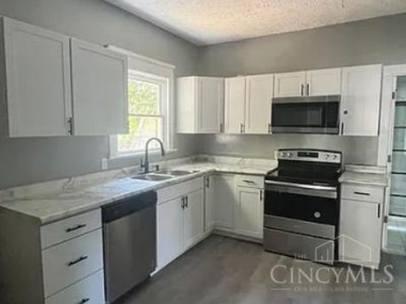 2204 Superior Avenue, Middletown, OH 45044 Photo 2