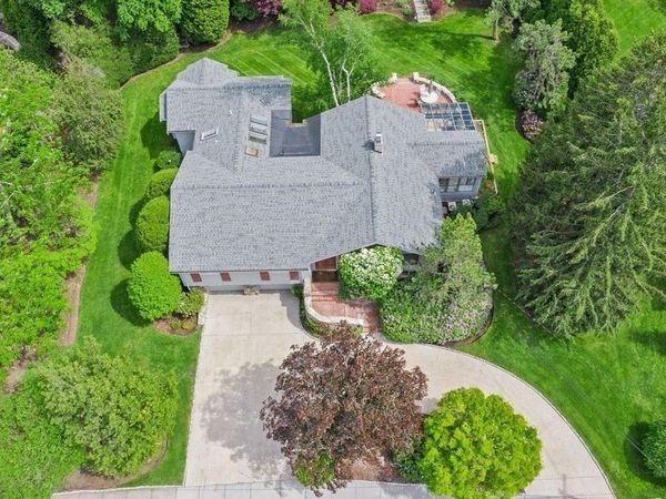 32 Countryside Rd, Newton, MA 02459