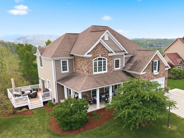 1001 Summit Drive, Morgantown, WV 26508