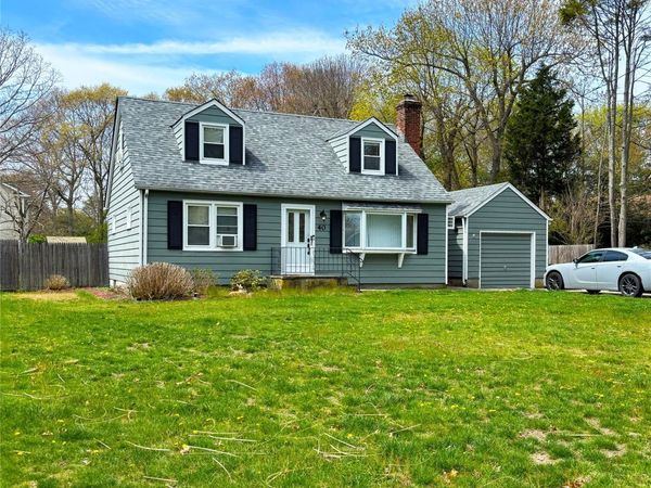 40 Public Road , Hauppauge, NY 11788