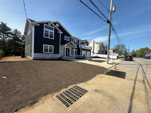 139 Miller Avenue , Amityville, NY 11701