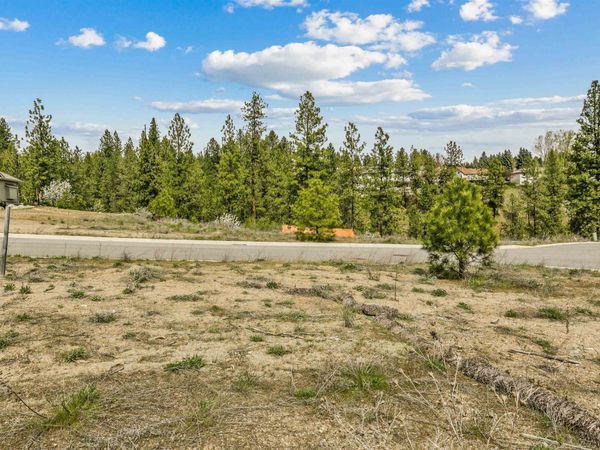 5103 Scenic Ln, Spokane, WA 99212