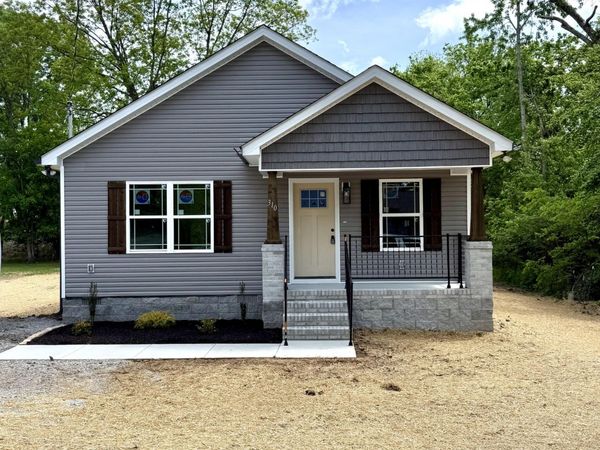 310 Spring St , Wartrace, TN 37183