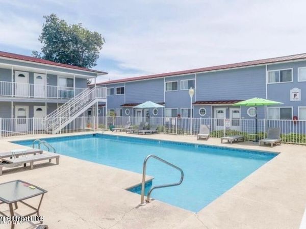 1664 Beach Boulevard, Biloxi, MS 39531