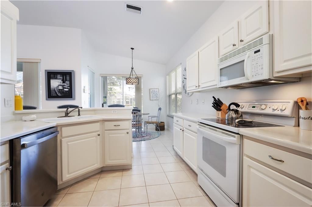 1959 Dory Ct, Naples, FL 34109 Photo