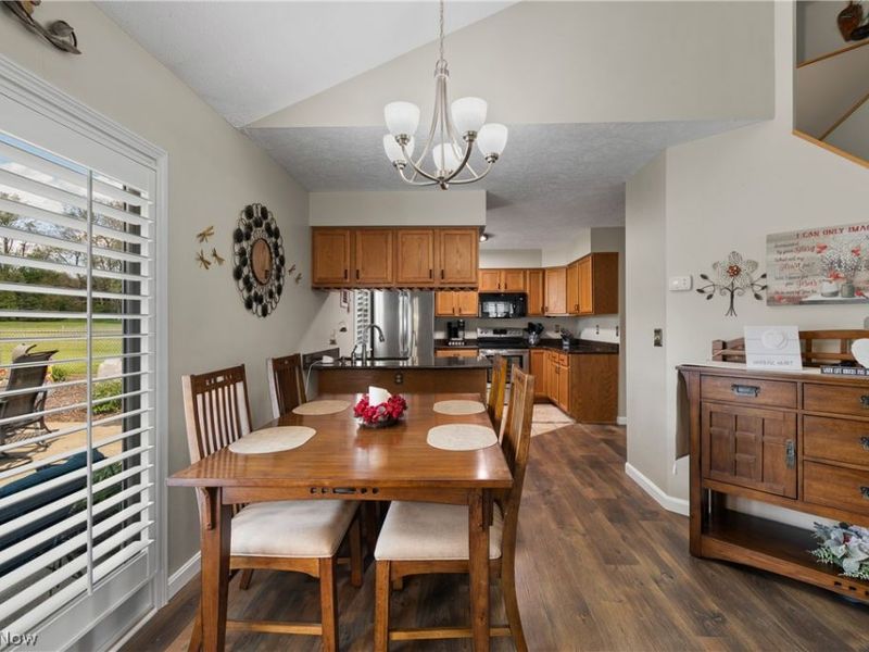 1995-1997 Rolling Meadows Lane, Akron, OH 44312 Photo 10