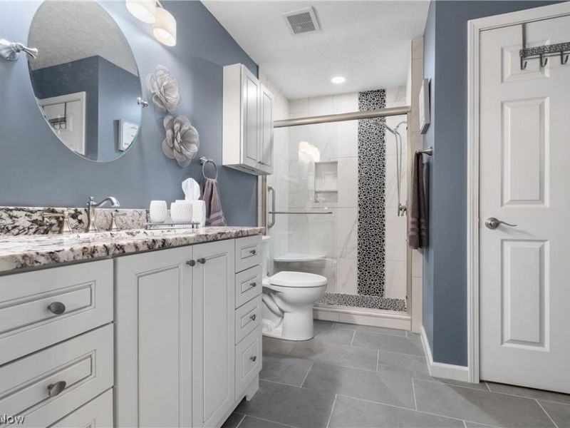 1995-1997 Rolling Meadows Lane, Akron, OH 44312 Photo 23