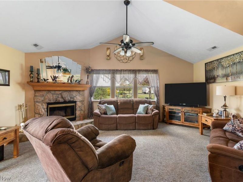 1995-1997 Rolling Meadows Lane, Akron, OH 44312 Photo 30