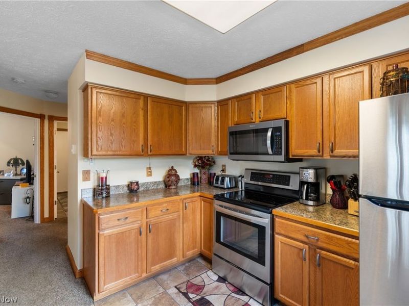 1995-1997 Rolling Meadows Lane, Akron, OH 44312 Photo 35