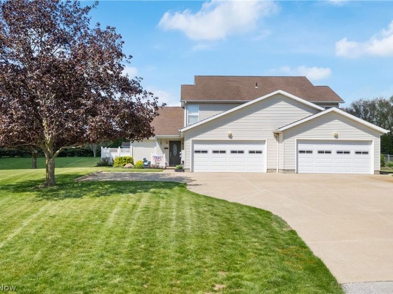 1995-1997 Rolling Meadows Lane, Akron, OH 44312 Photo 4