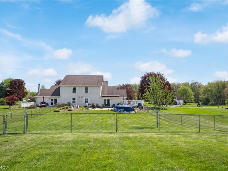 1995-1997 Rolling Meadows Lane, Akron, OH 44312 Photo 48