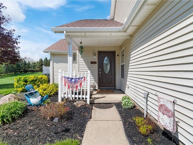 1995-1997 Rolling Meadows Lane, Akron, OH 44312 Photo 5