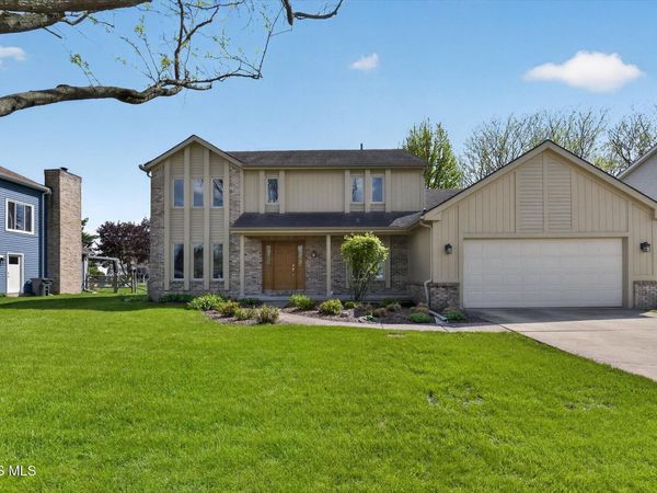 1284 Woodstream Road , Perrysburg, OH 43551