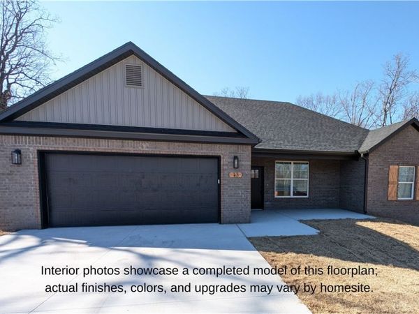 17 Lockhart Drive , Bella Vista, AR 72715