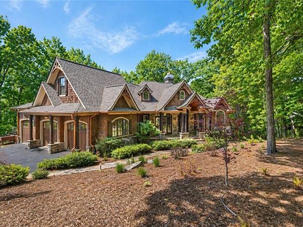160 Bluestern Drive SE, Big Canoe, GA 30143