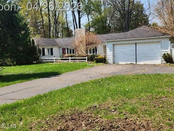 18051 Deering Street, Livonia, MI 48152