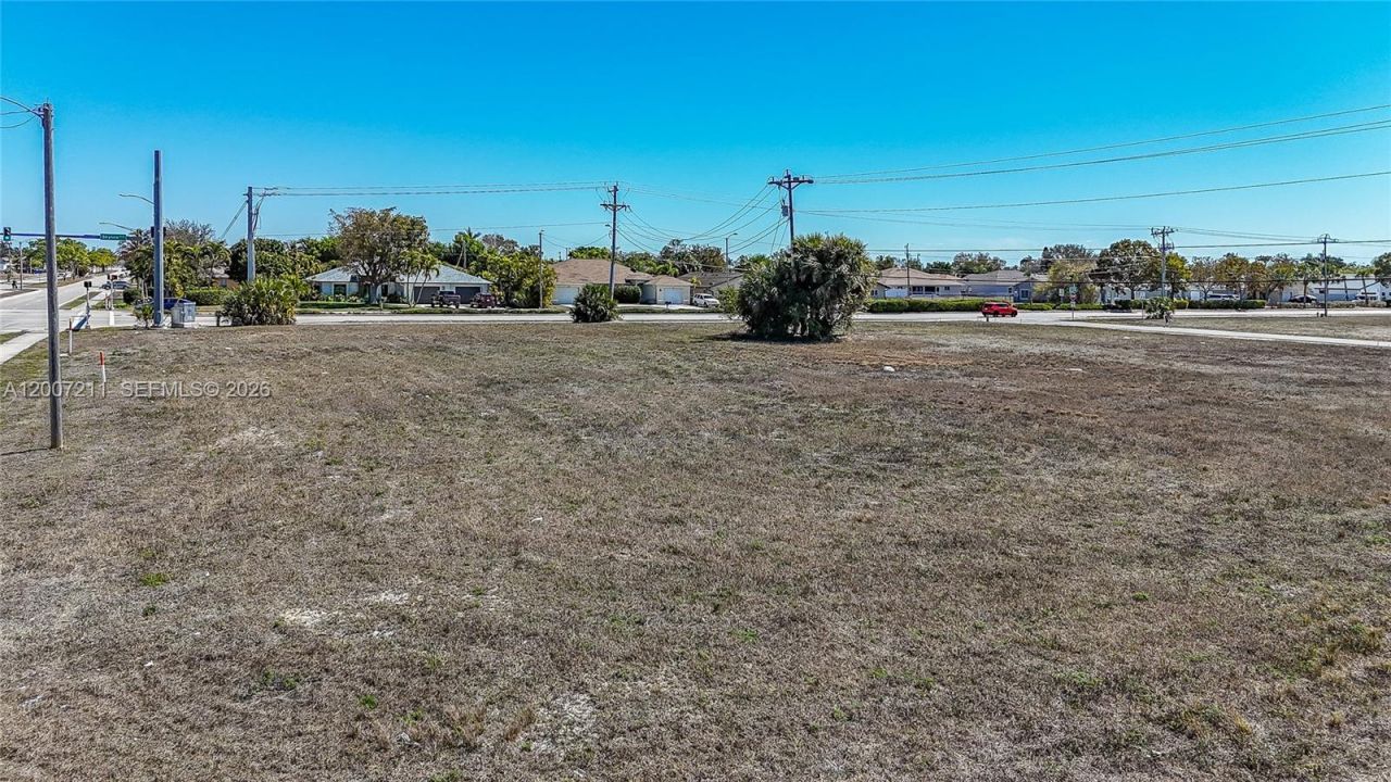 804 Gleason Pkwy, Cape Coral, FL 33914 Photo