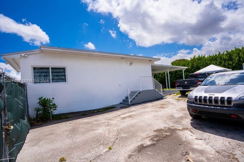 5290 Palm Ave, Hialeah, FL 33012 Photo