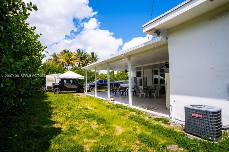 5290 Palm Ave, Hialeah, FL 33012 Photo