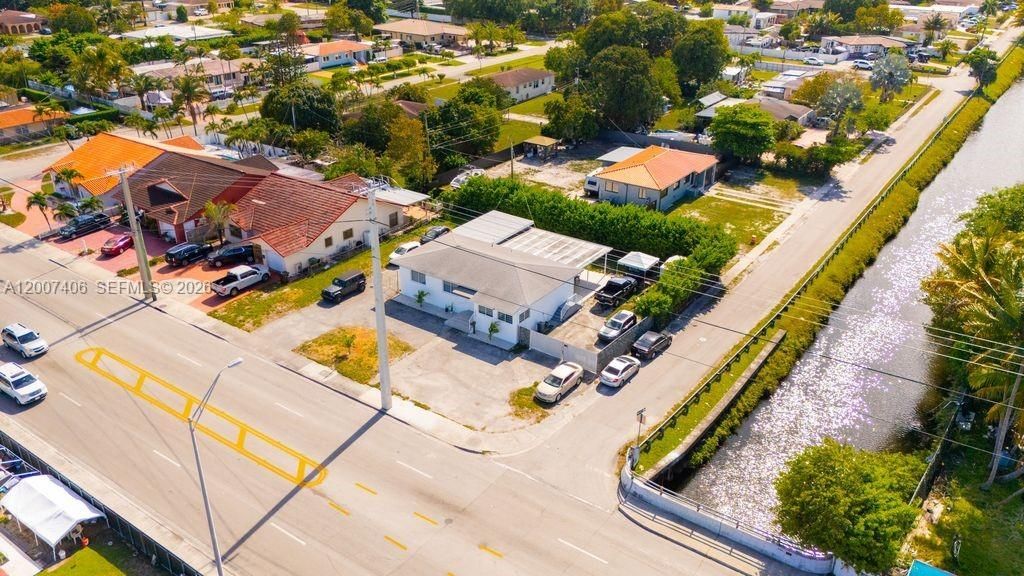 5290 Palm Ave, Hialeah, FL 33012 Photo