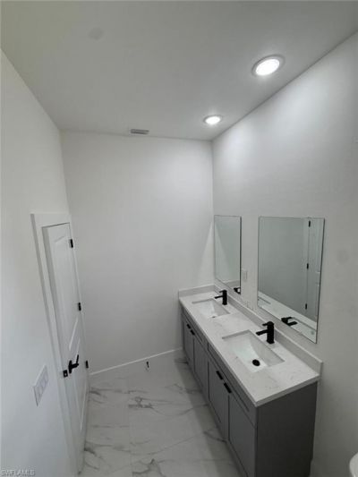 1089 Eisenhower Blvd, Lehigh Acres, FL 33974 Photo