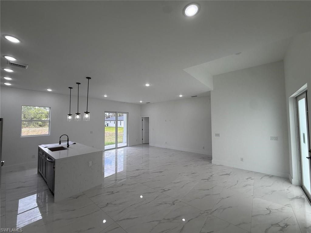 1089 Eisenhower Blvd, Lehigh Acres, FL 33974 Photo