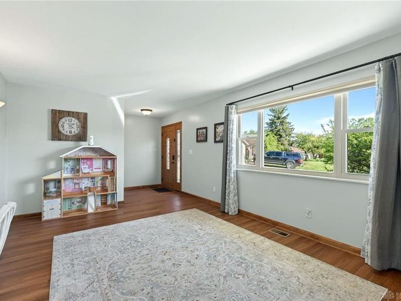 4006 Loop Drive, Englewood, OH 45322 Photo 12