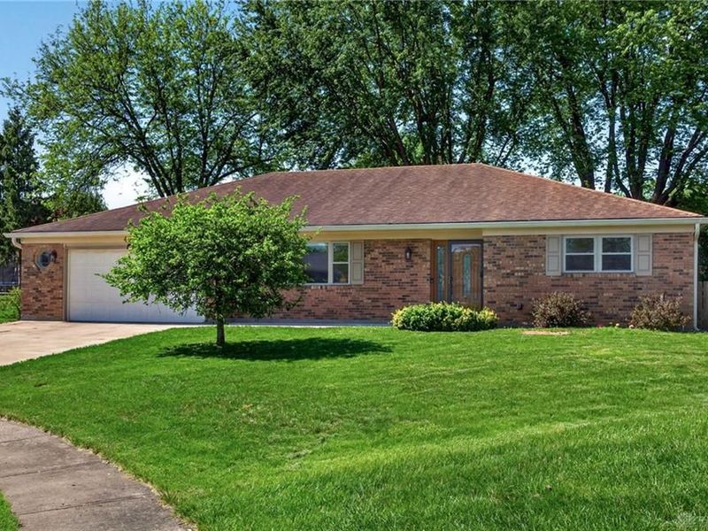 4006 Loop Drive, Englewood, OH 45322 Photo 2