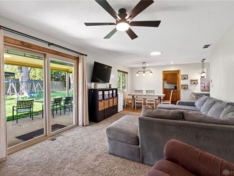 4006 Loop Drive, Englewood, OH 45322 Photo 24