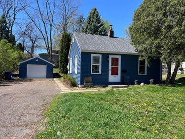 1309 Hillsboro Avenue N, Golden Valley, MN 55427