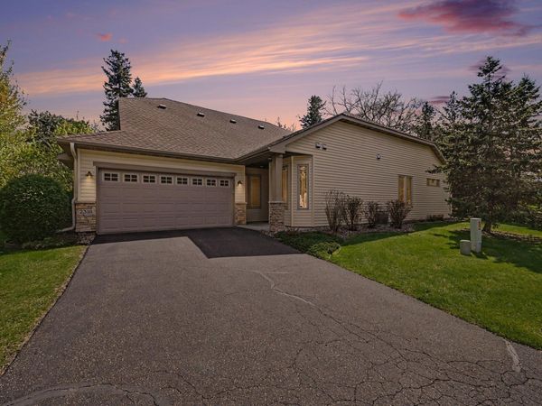 2318 Olivia Court E, Maplewood, MN 55119