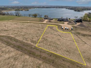 4xxx Lakeview Court, Cleveland, MN 56017