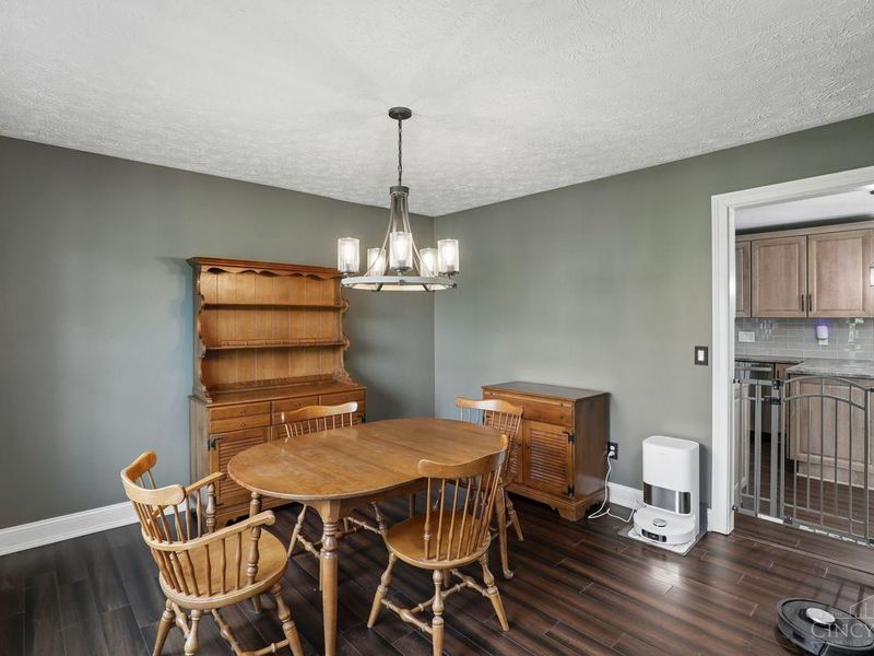 823 Riley Wills Road, Clearcreek Twp., OH 45036 Photo 14