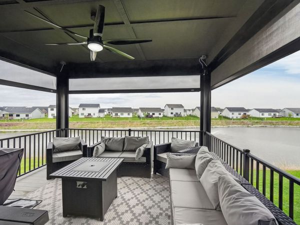 9815 Watermeadow Circle, Johnston, IA 50131